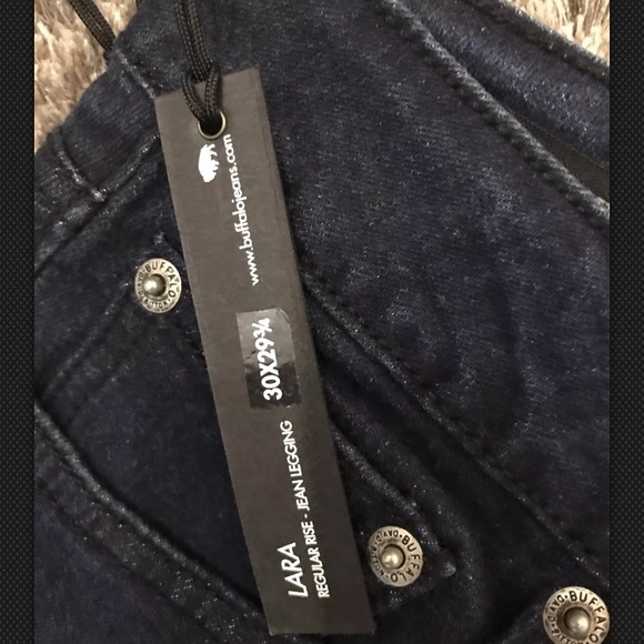 NWT LADIES BLACK BUFFALO DAVID BITTON MID-RISE - Picture 6 of 6